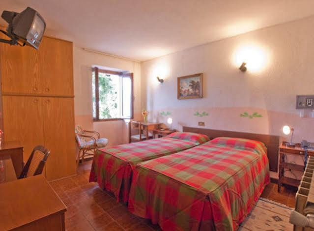 Hotel Rondanino Lanzo dʼIntelvi מראה חיצוני תמונה